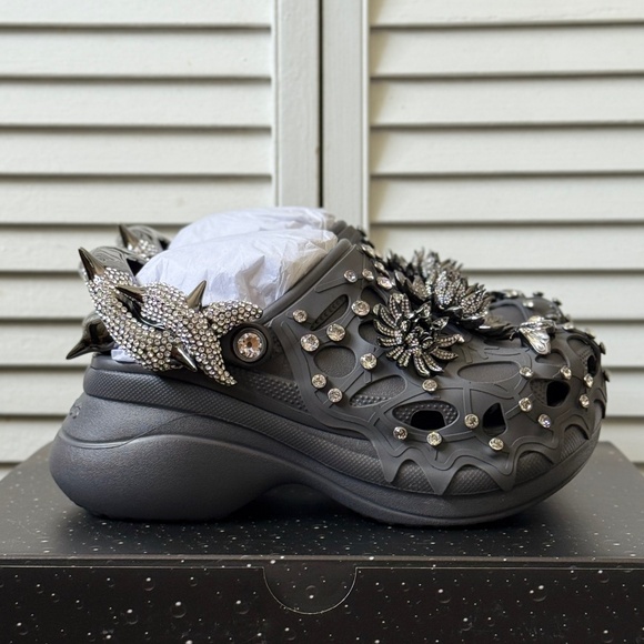 Crocs X Swarovski Bae Clog - Picture 1 of 16